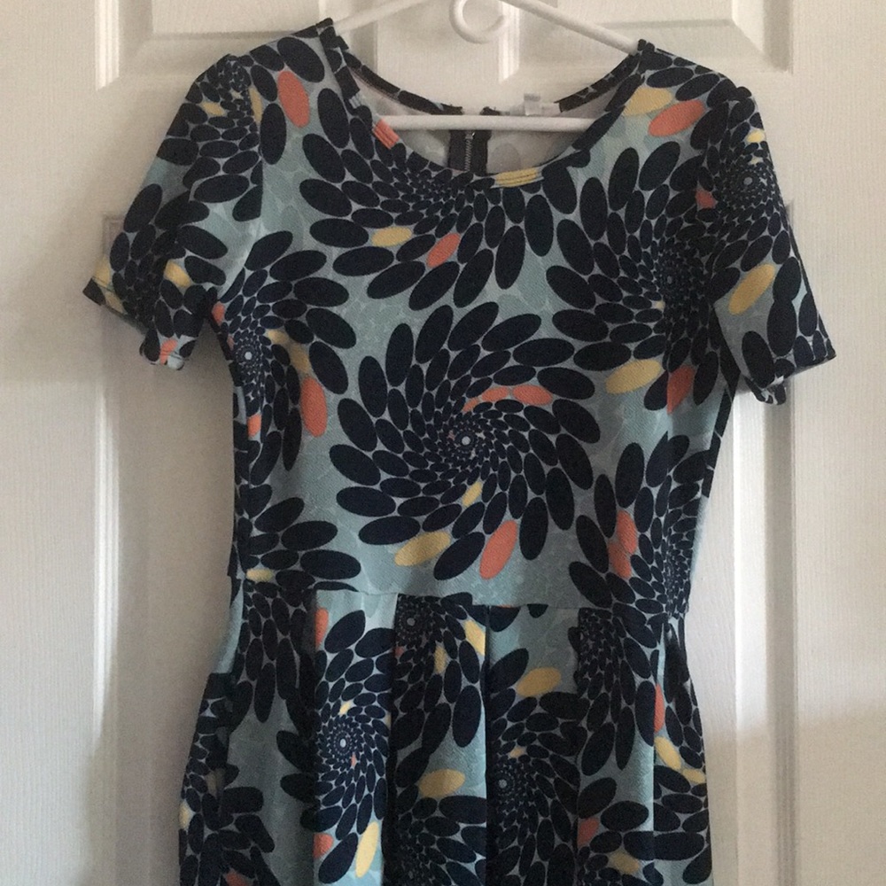 Lularoe large Amelia